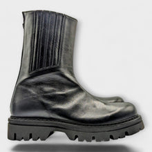 Load image into Gallery viewer, Lunare