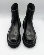 Carica l'immagine nel visualizzatore di Gallery, Vettore