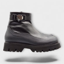 Load image into Gallery viewer, Priora