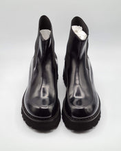 Carica l'immagine nel visualizzatore di Gallery, Vettore