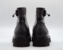 Carica l'immagine nel visualizzatore di Gallery, Priora