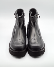 Load image into Gallery viewer, Priora