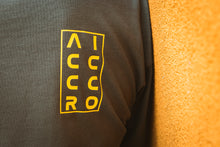 Carica l'immagine nel visualizzatore di Gallery, Aiccccro 26 t-shirt in cotone biologico
