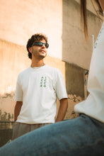 Carica l'immagine nel visualizzatore di Gallery, Aiccccro 26 t-shirt in cotone biologico
